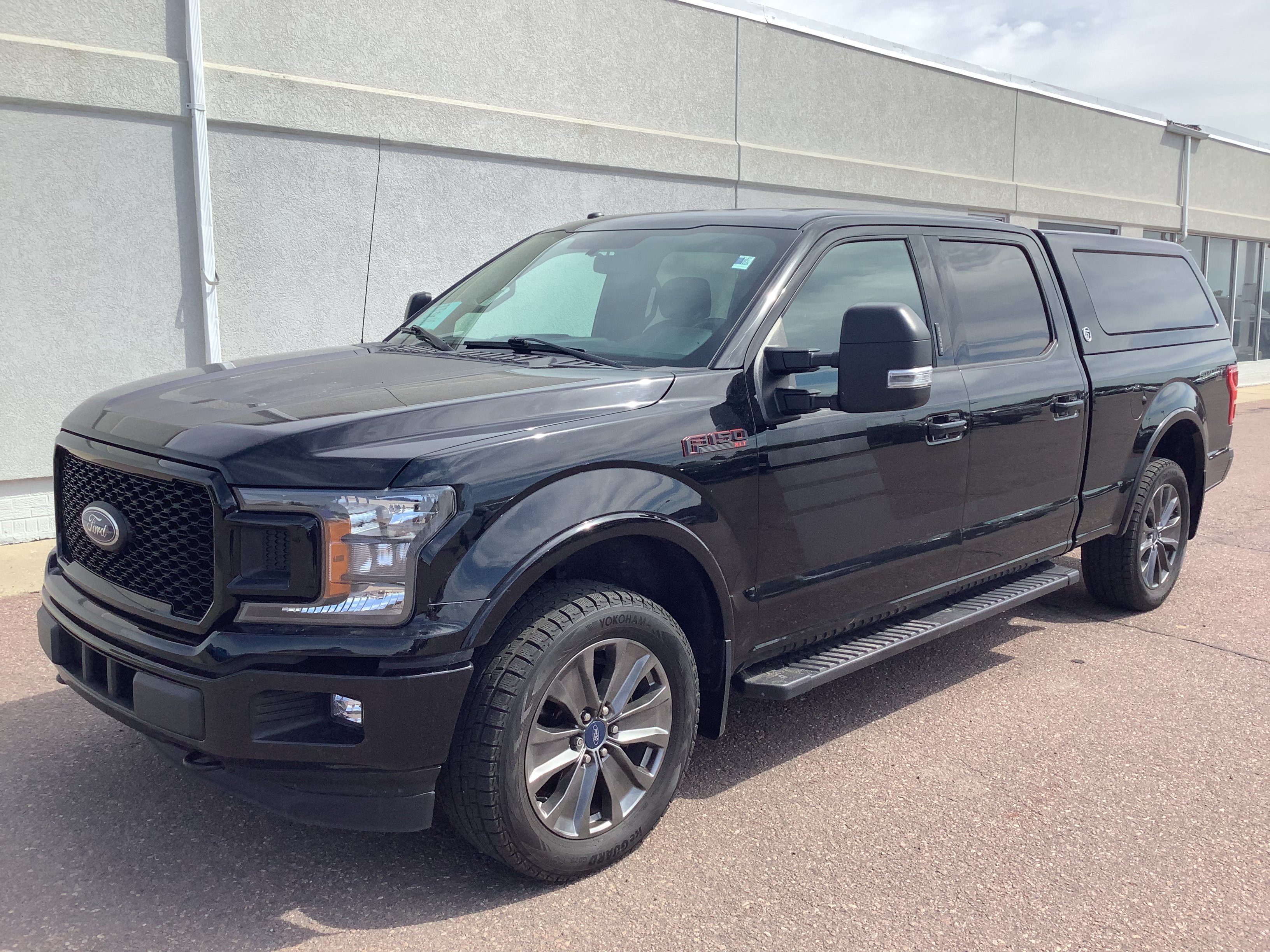 Used 2018 Black Ford XLT image 2