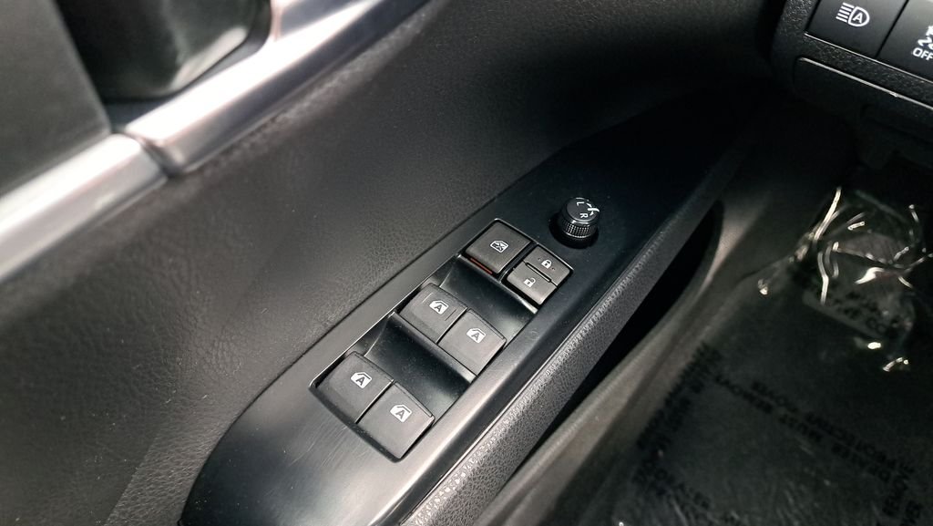 Used 2019 White Toyota SE image 24