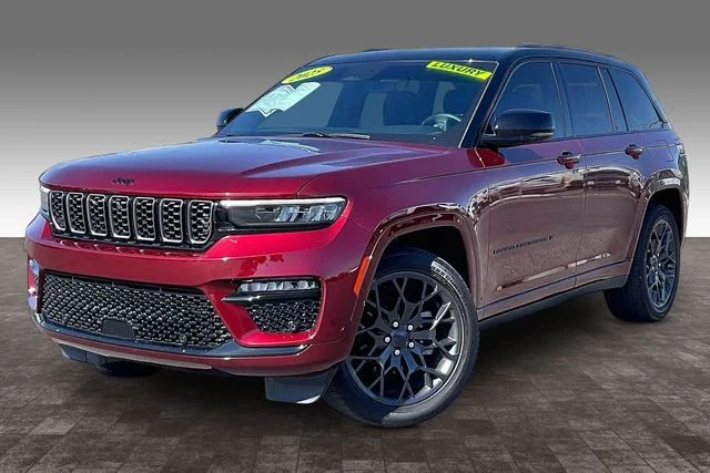 2025 Jeep Grand Cherokee Summit Reserve 4x4's photo