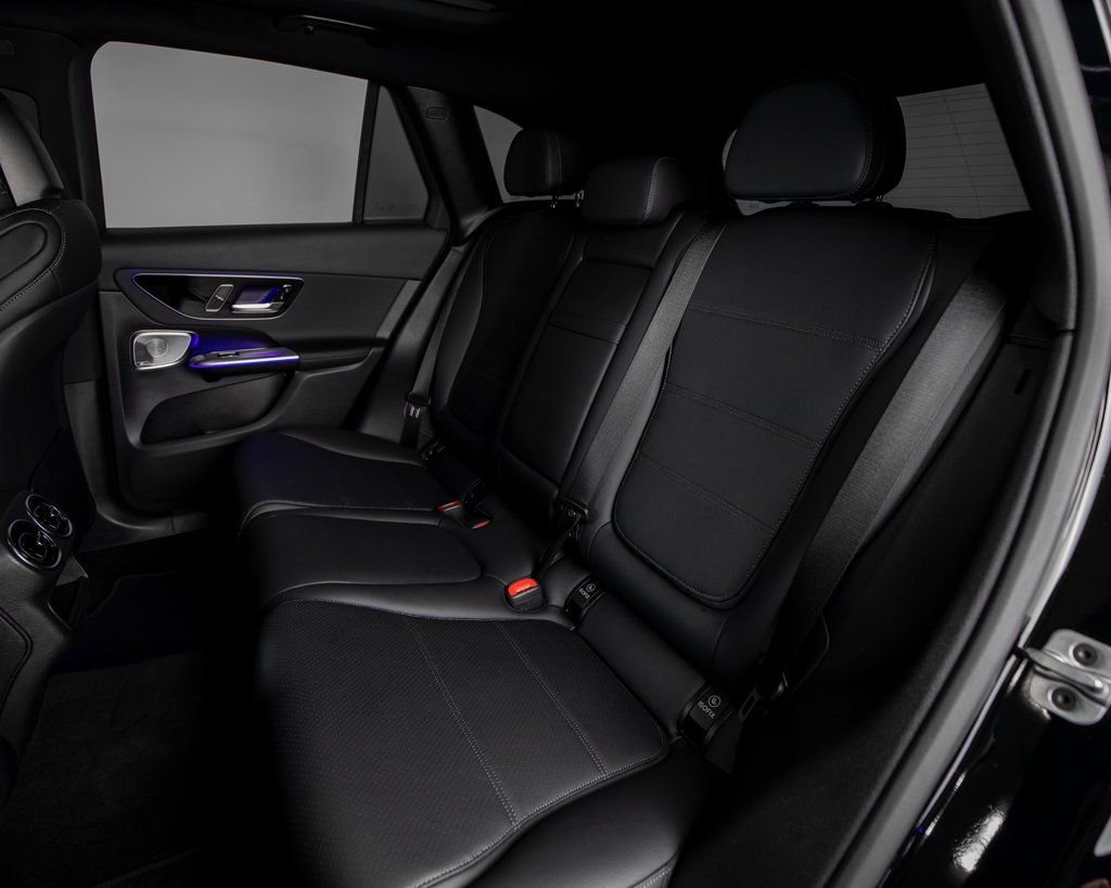 Used 2026 Black Mercedes-Benz GLC 300 image 10
