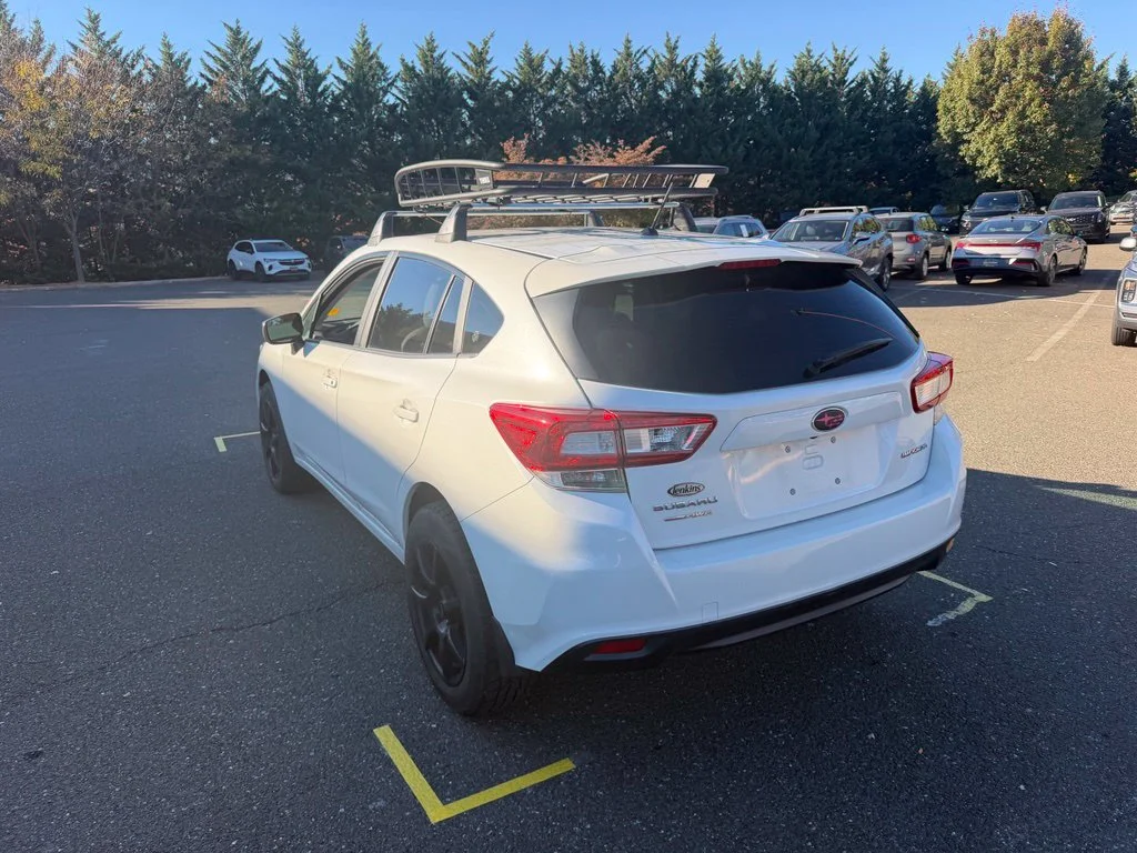 Used 2019  Subaru 2.0i image 4