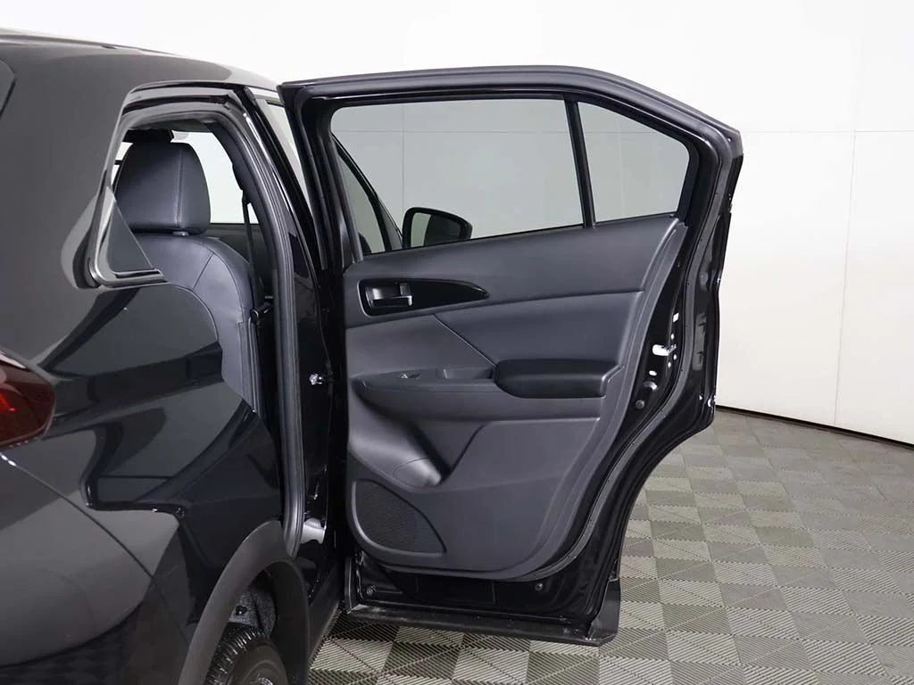 New 2026 Black Mitsubishi SE image 21