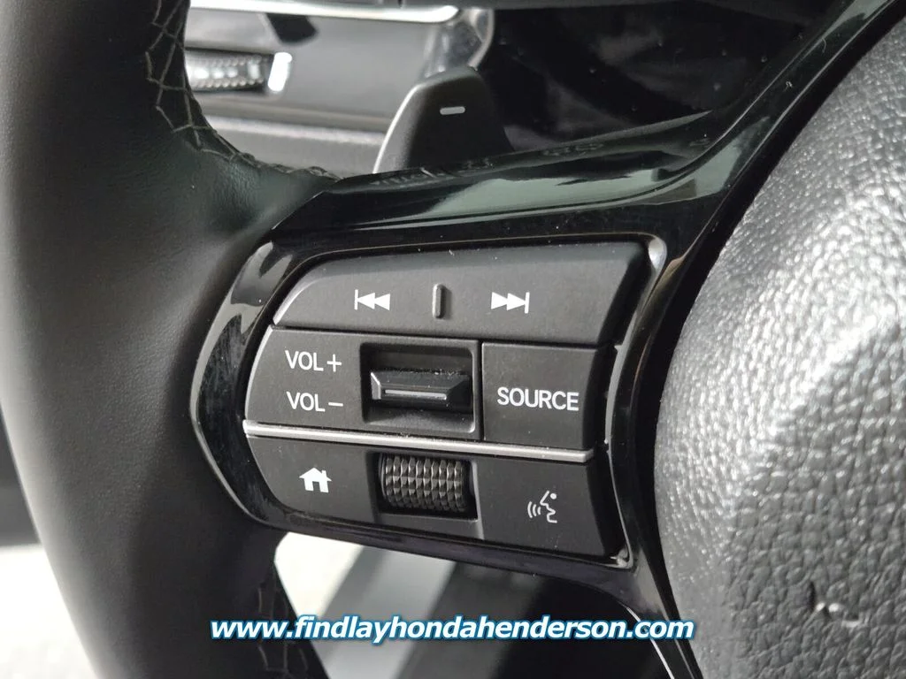 Certified Used 2025 Solar Silver Metallic Honda Sport image 25