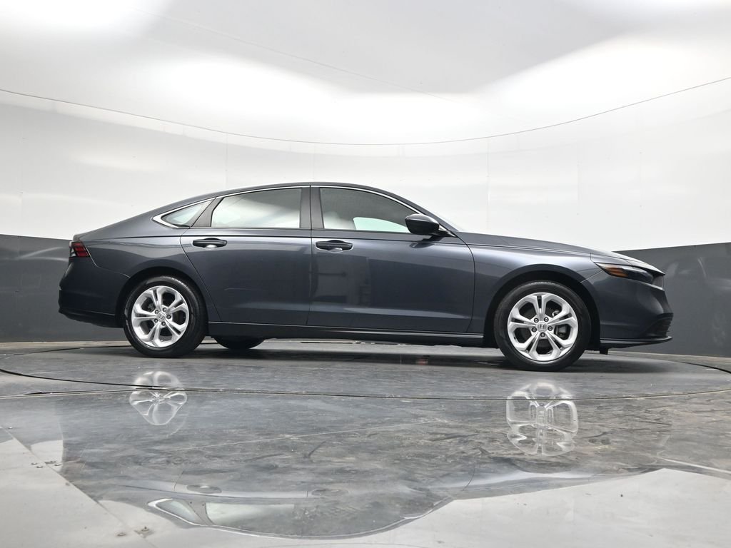 Used 2024  Honda LX image 34