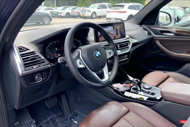 Used 2023 Blue BMW xDrive30i image 14