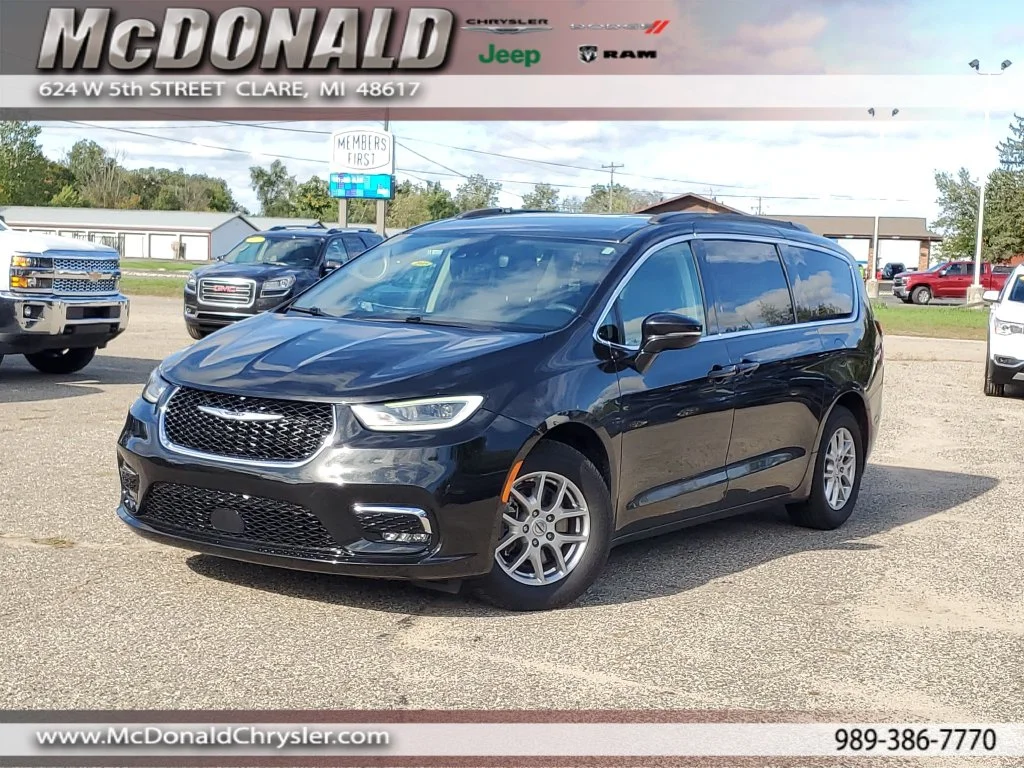 Used 2022 Black Chrysler Touring L image 1