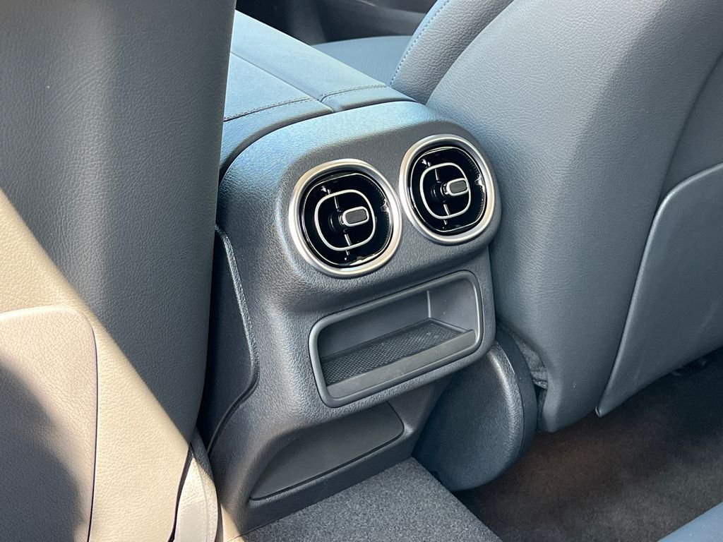 New 2026 Obsidian Black Metallic Mercedes-Benz GLC 300 image 24
