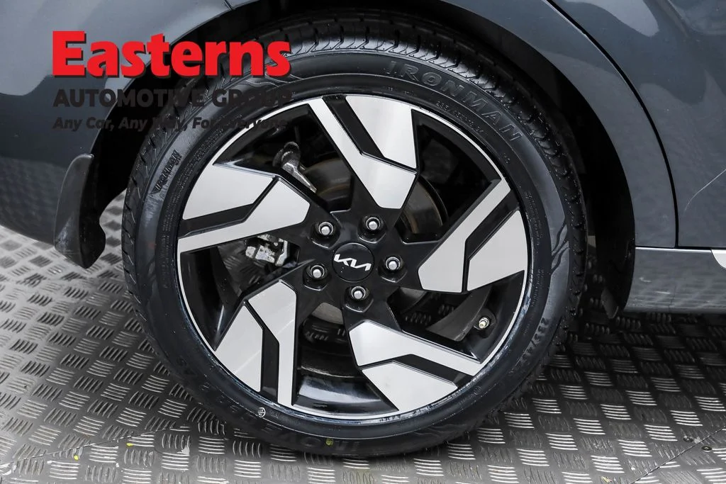 Used 2024  Kia GT-Line image 31