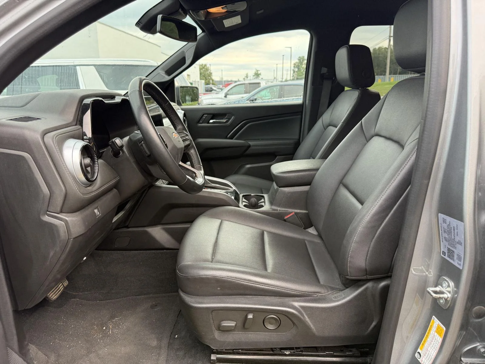 Used 2023 Sterling Gray Metallic Chevrolet 4WD LT image 9