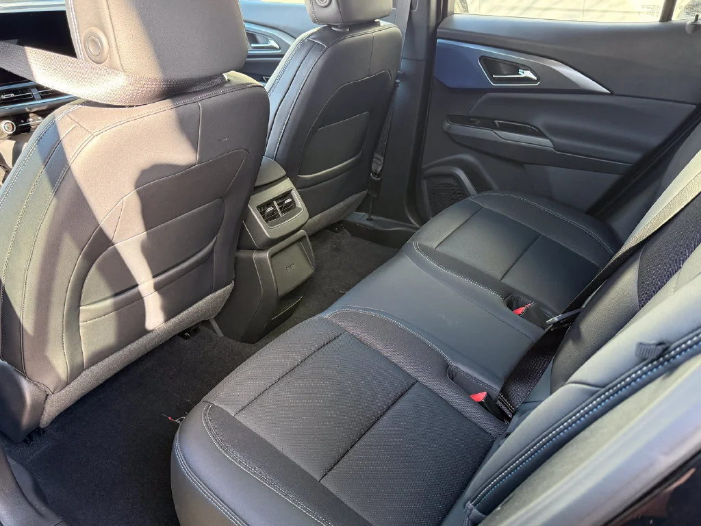 Used 2024 Black Chevrolet 2LT image 4