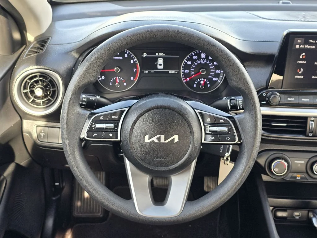 Used 2023 Steel Gray Kia LXS image 15