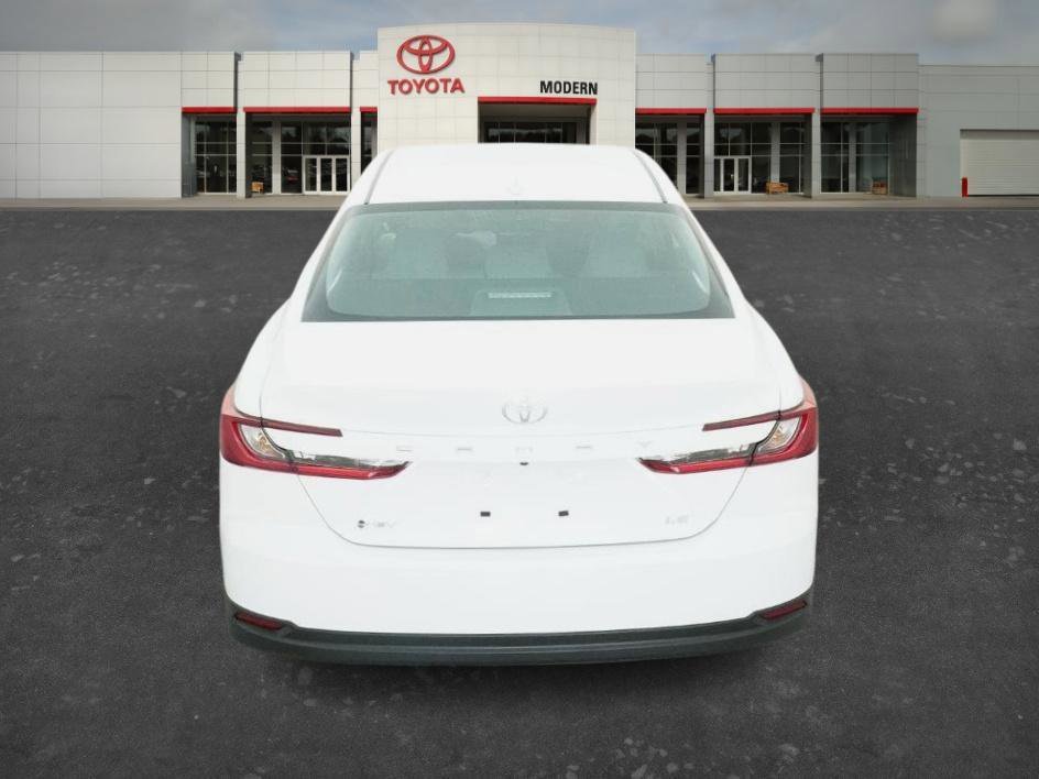 New 2026 Ice Cap Toyota LE image 16