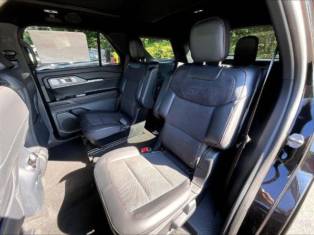 New 2026 Agate Black Metallic Ford ST image 11