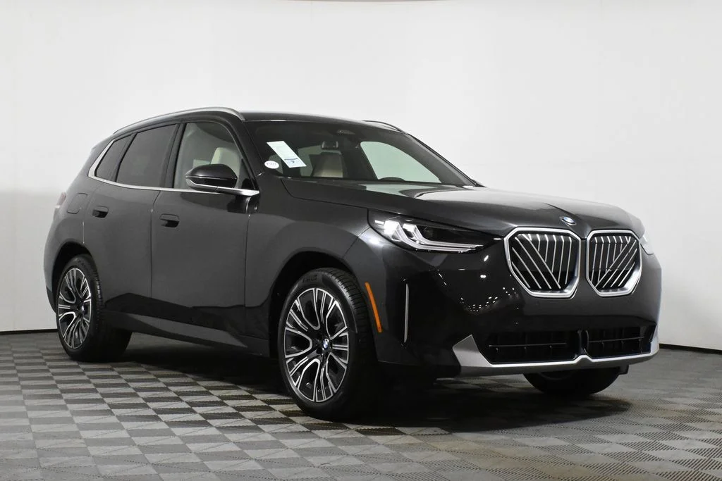 Used 2026 Gray BMW 30 xDrive image 9
