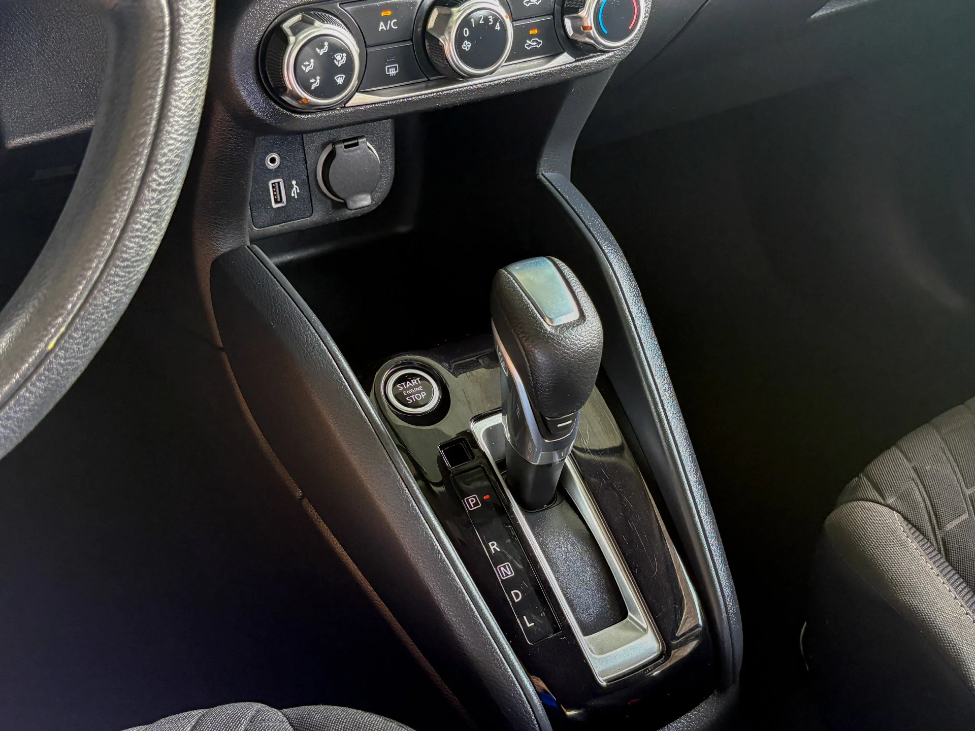 Used 2021 Blue Nissan S image 30