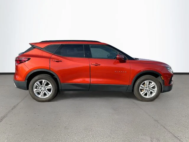 Used 2022 Orange Metallic Chevrolet LT image 8