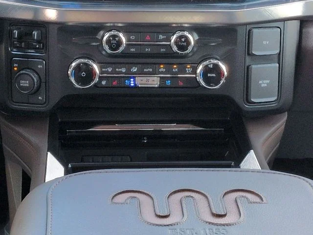 New 2026 Star White Metallic Tri-Coat Ford F-350® King Ranch® image 19