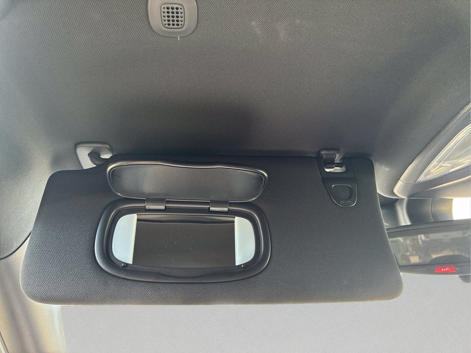 Used 2025 Silver Jeep Latitude image 29