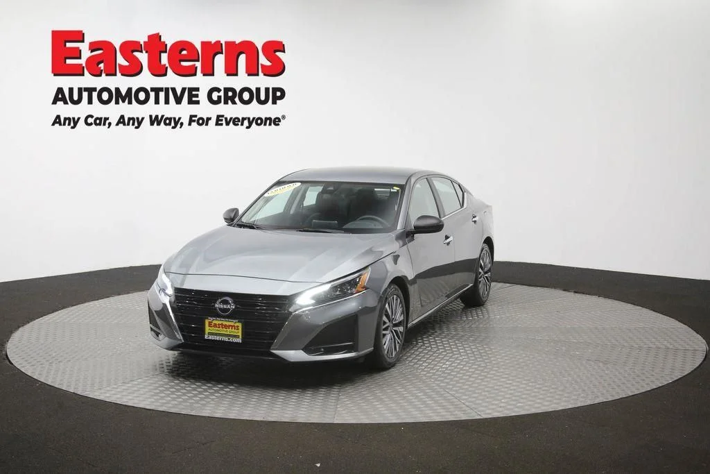 Used 2025 Gray Nissan 2.5 SV image 56