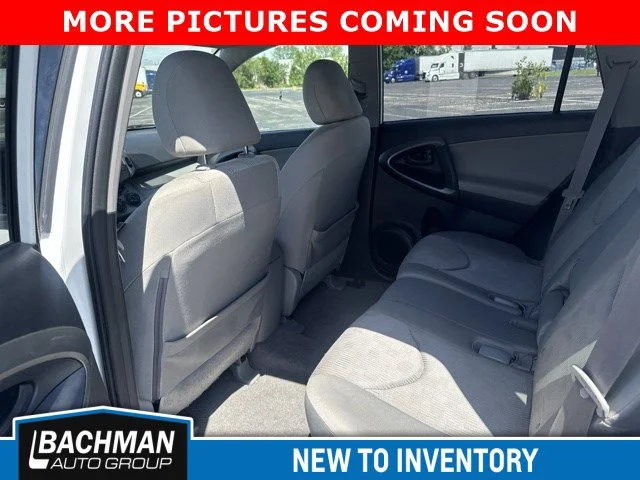 Used 2010 Super White Toyota  image 6