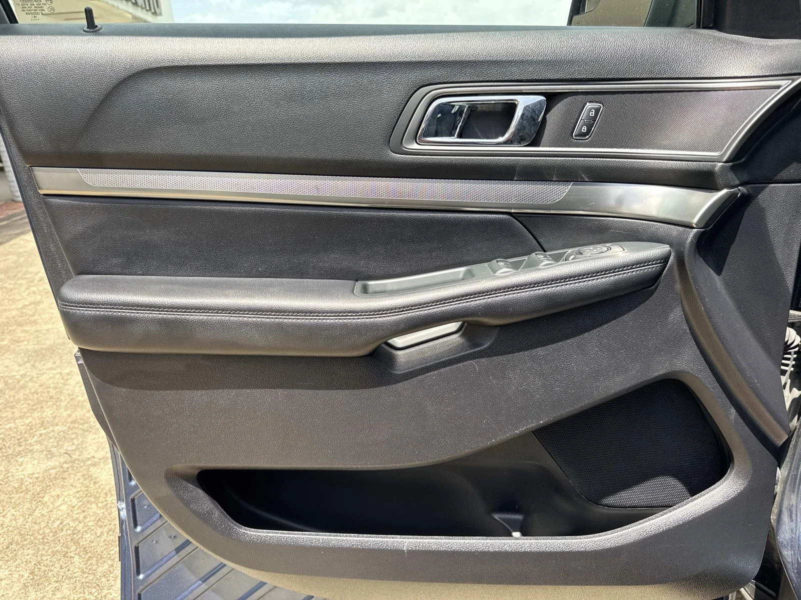 Used 2019 Blue Ford XLT image 18