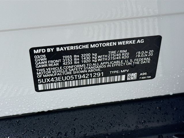 New 2026 White Metallic BMW xDrive50e image 34