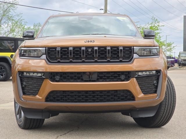 New 2026 Copper Shino Metallic Clear-Coat Exterior Paint Jeep Limited Reserve image 3