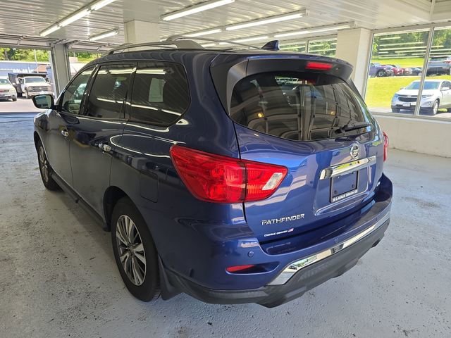 Used 2019 Blue Nissan S image 3