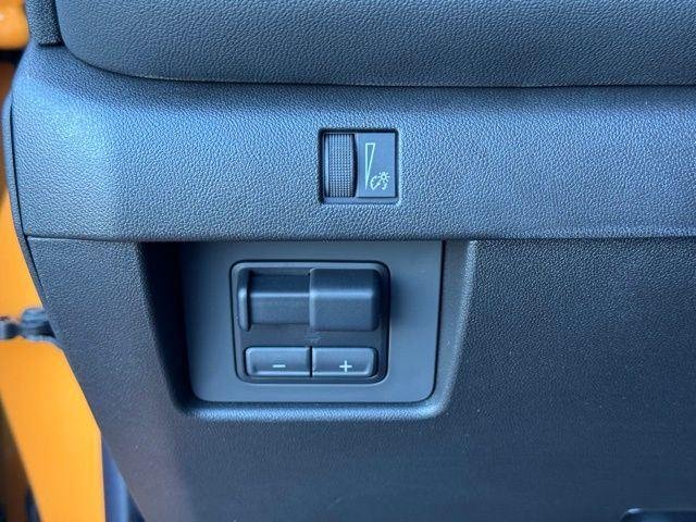 2025 Chevrolet Colorado LT - Photo 21