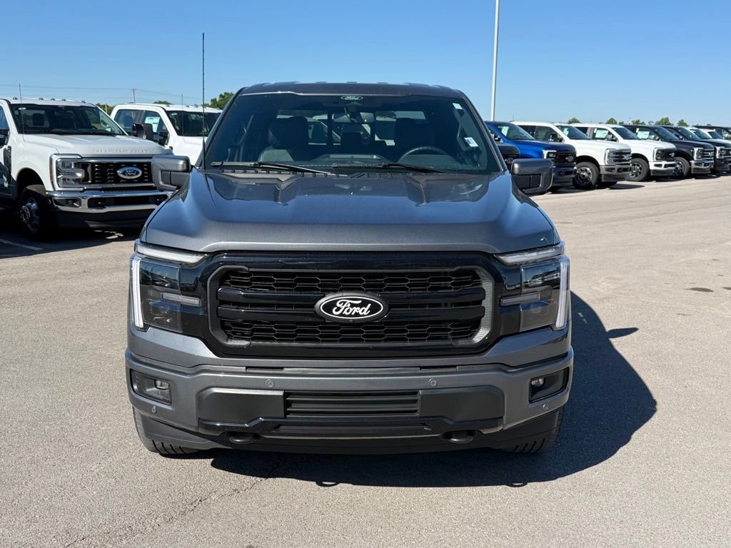 Used 2025 Carbonized Gray Metallic Ford Lariat image 23