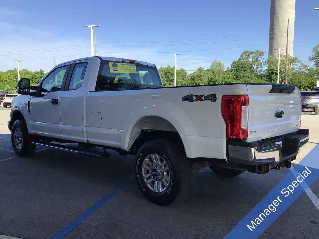 Used 2019 White Ford XL image 10