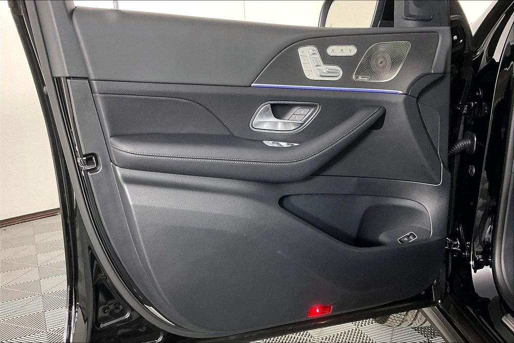 2026 Mercedes-Benz GLS Base - Photo 15