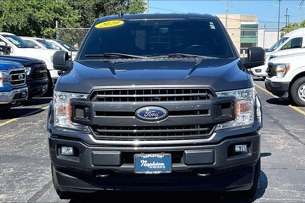 Certified Used 2020 Magnetic Ford XLT image 2