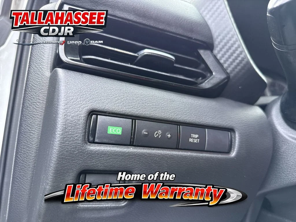 Used 2022 Brilliant Silver Metallic Nissan SV image 30