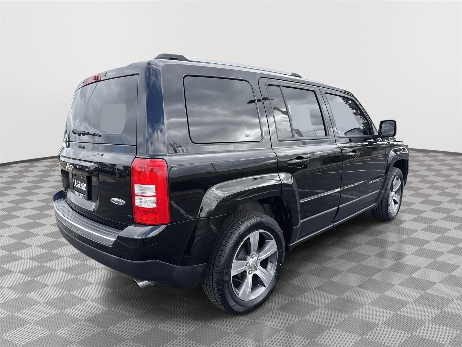 Used 2016 Black Clearcoat Jeep High Altitude Edition image 5
