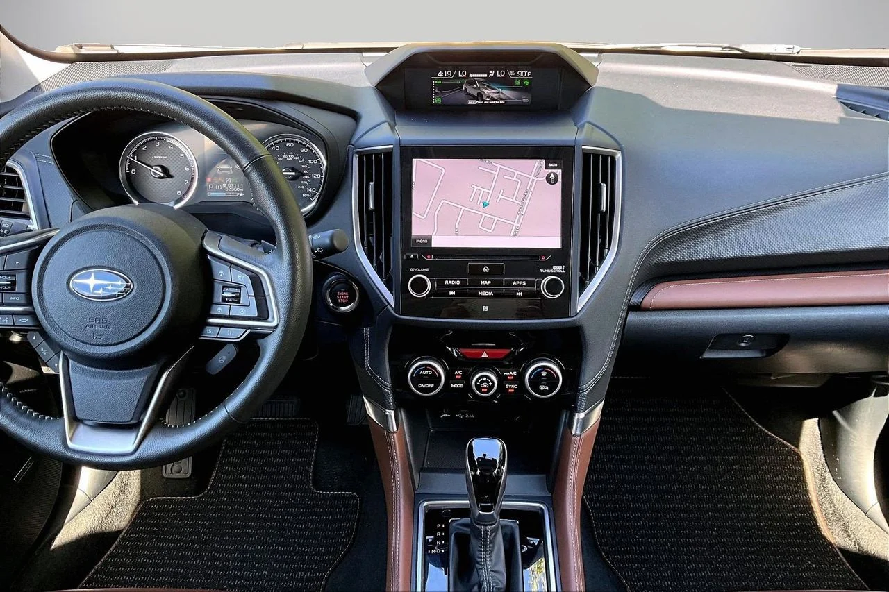 Used 2022 White Subaru Touring image 12
