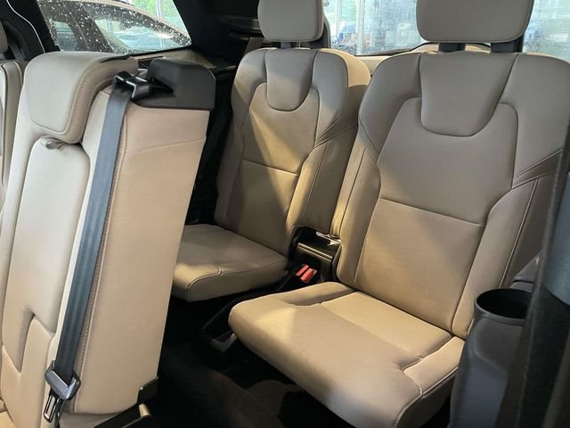2026 Volvo XC90 Plus - Photo 18