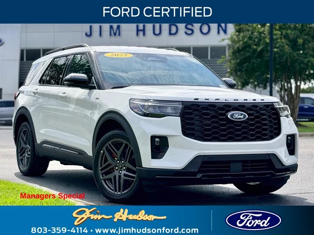 2025 Ford Explorer ST-Line