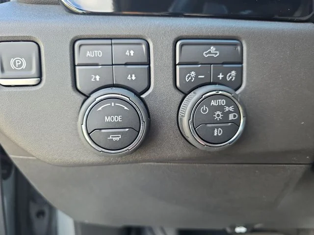 Used 2025 Gray Chevrolet LT Trail Boss image 27