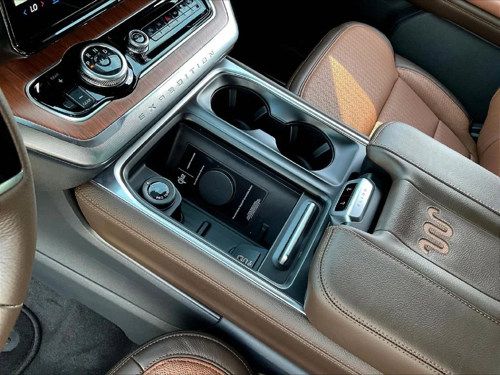 New 2027 Agate Black Metallic Ford MAX King Ranch® image 24