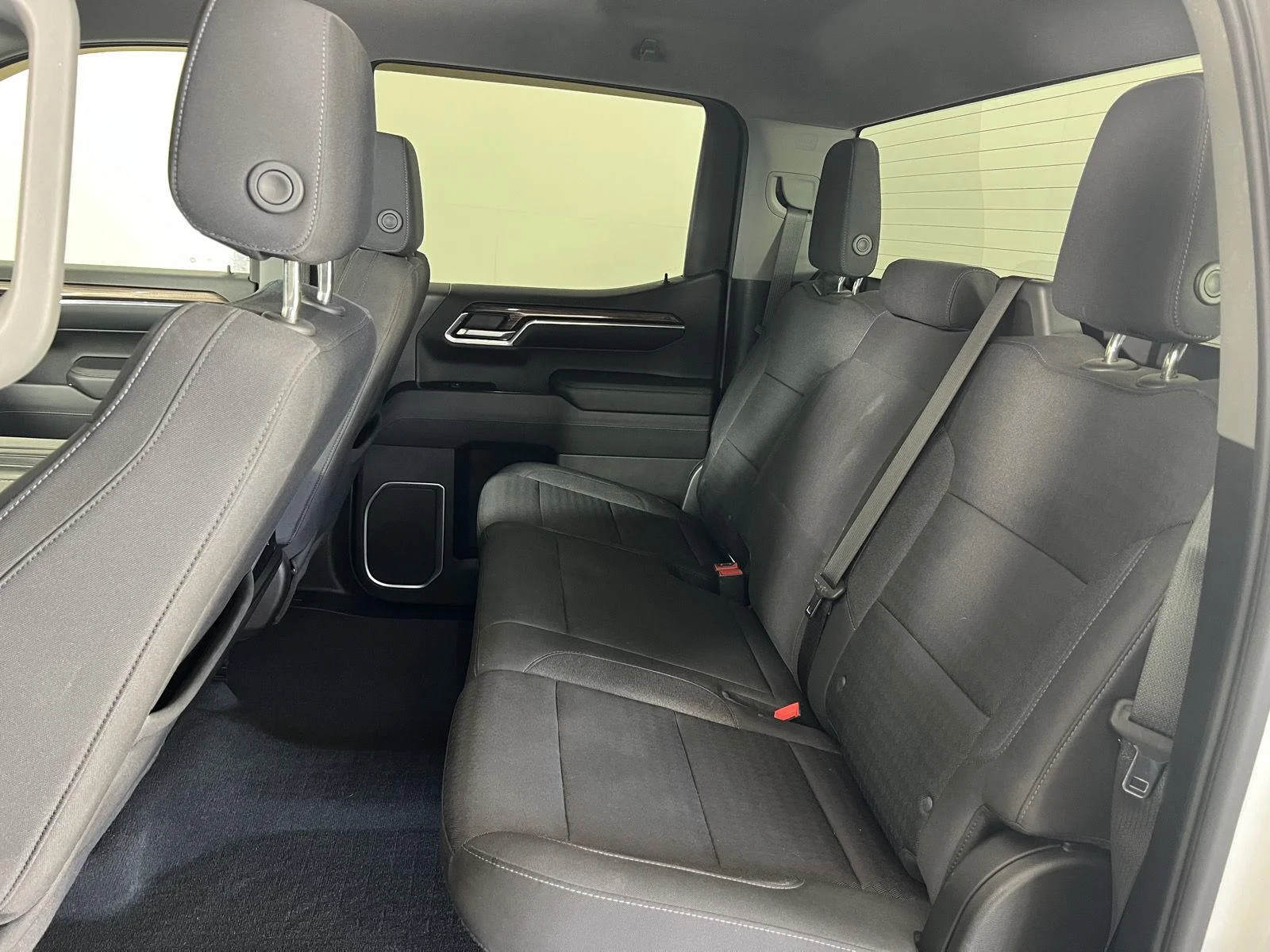 Used 2022 SUMMIT WHITE Chevrolet LT Trail Boss image 20