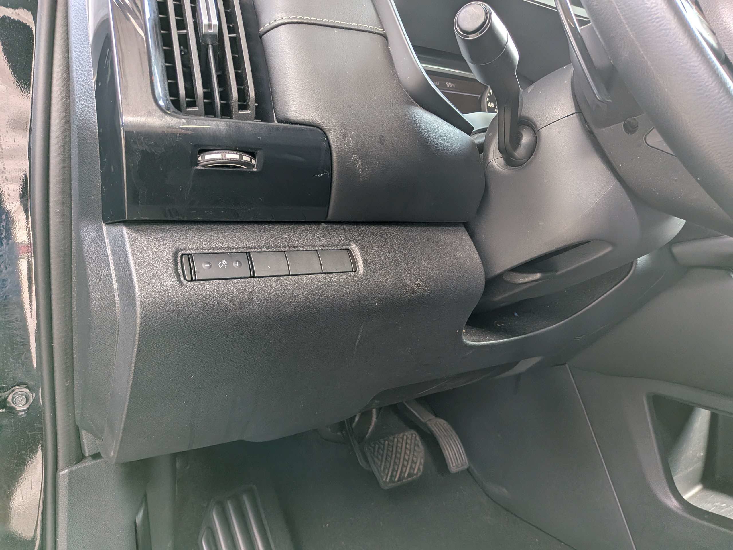 Used 2023 Black Nissan S image 17