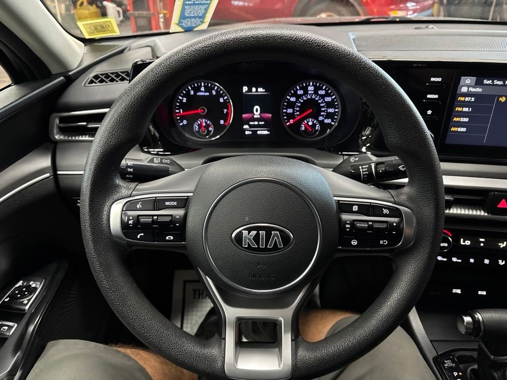 Used 2021 Gray Kia LXS image 25