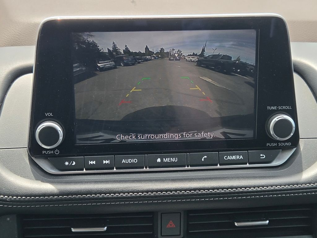 Used 2023 Black Nissan S image 27