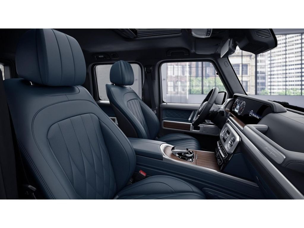 Certified Used 2024 Polar White Mercedes-Benz  image 4