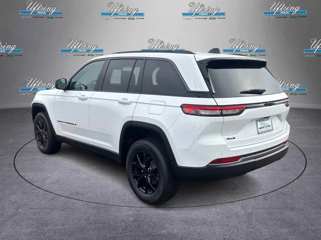 New 2026 Bright White Clearcoat Jeep Laredo Altitude image 5