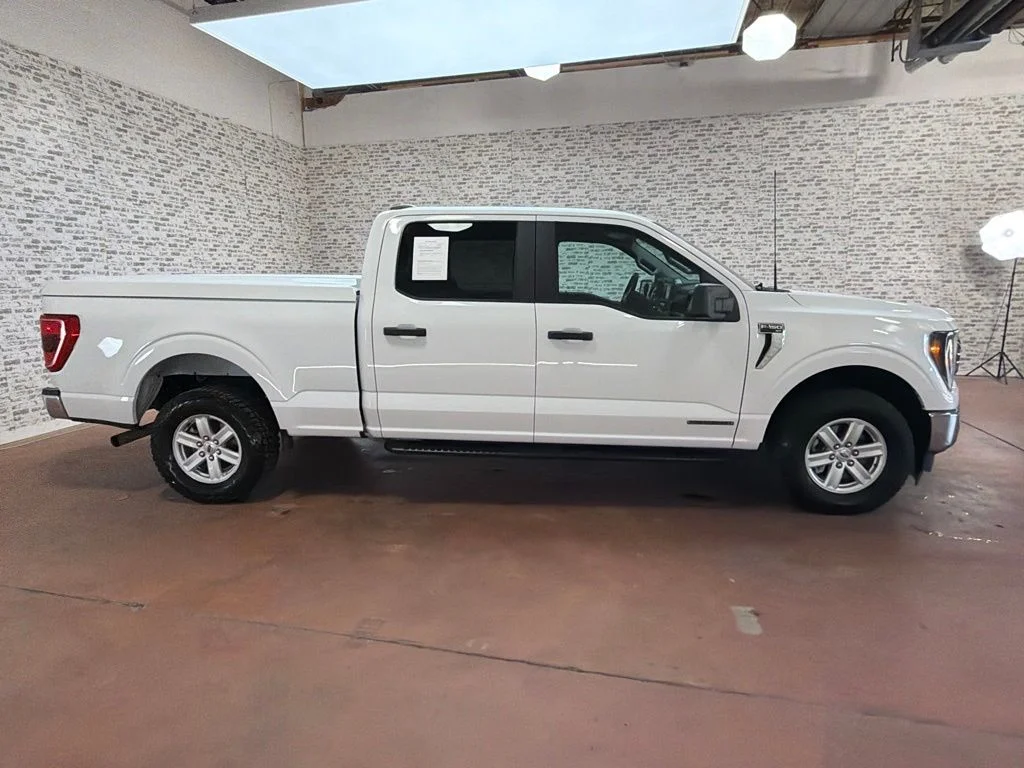 Used 2023 Oxford White Ford XLT image 8