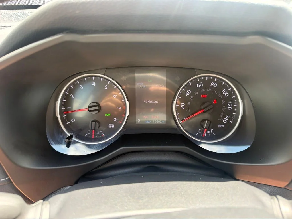 Used 2019 White Toyota XLE image 26