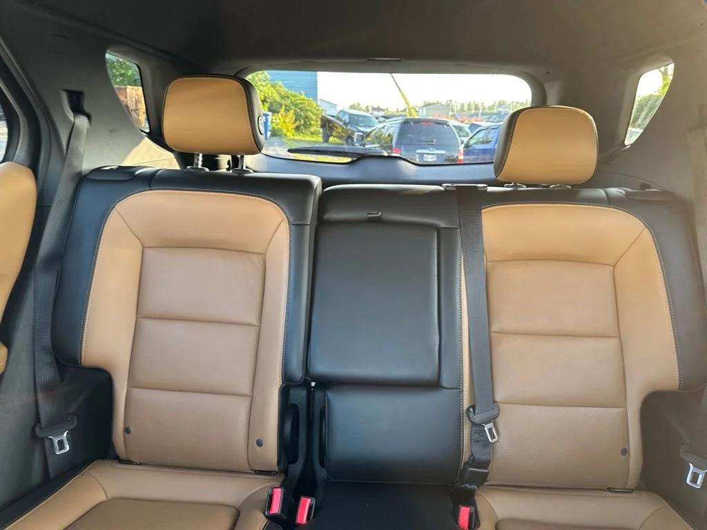 Used 2020 Summit White Chevrolet Premier image 28
