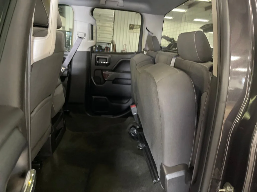 Used 2016 Silver GMC SLE image 27